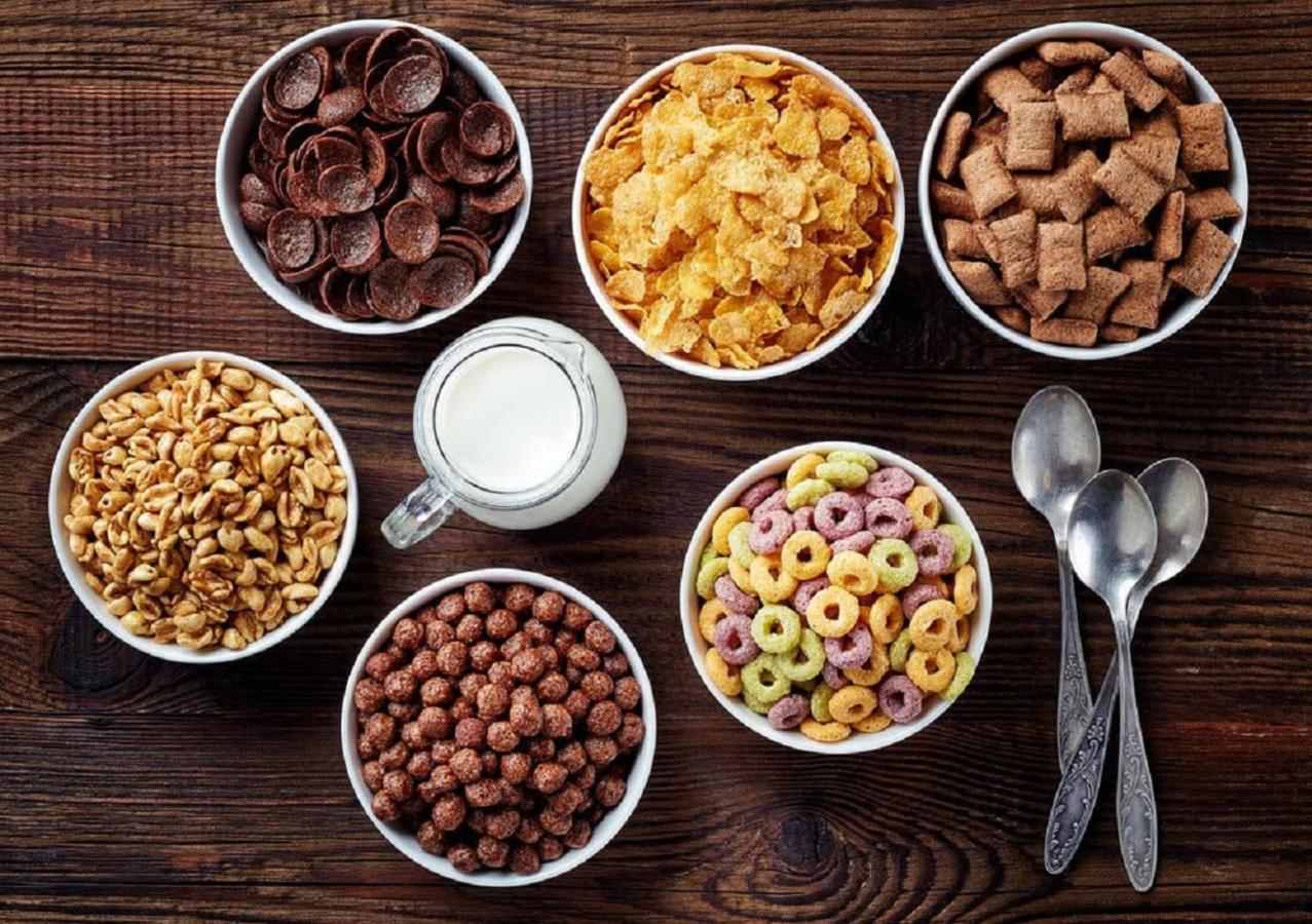 Hotel Phosphorion Istanbul Exterior foto Various breakfast cereals