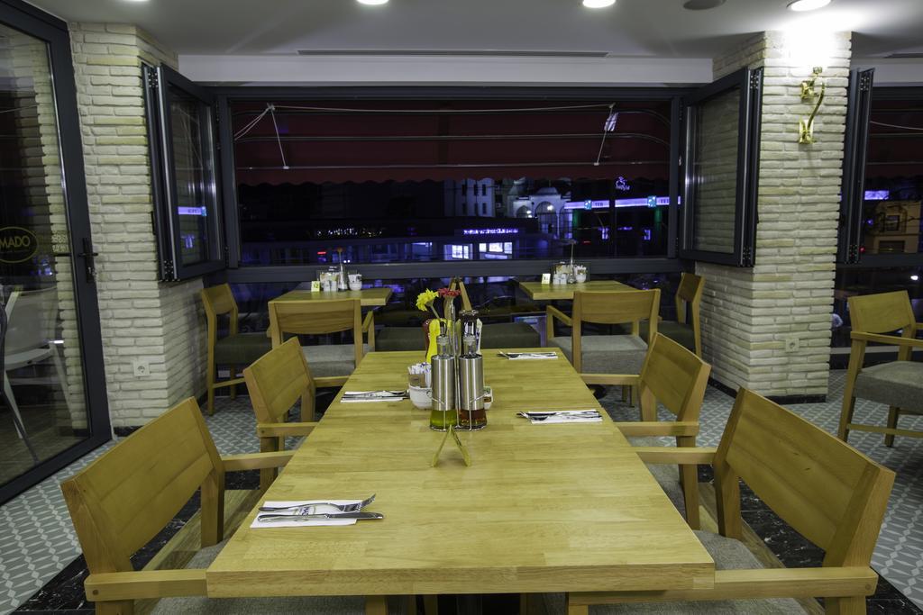 Hotel Phosphorion Istanbul Exterior foto Restaurant in Yerevan