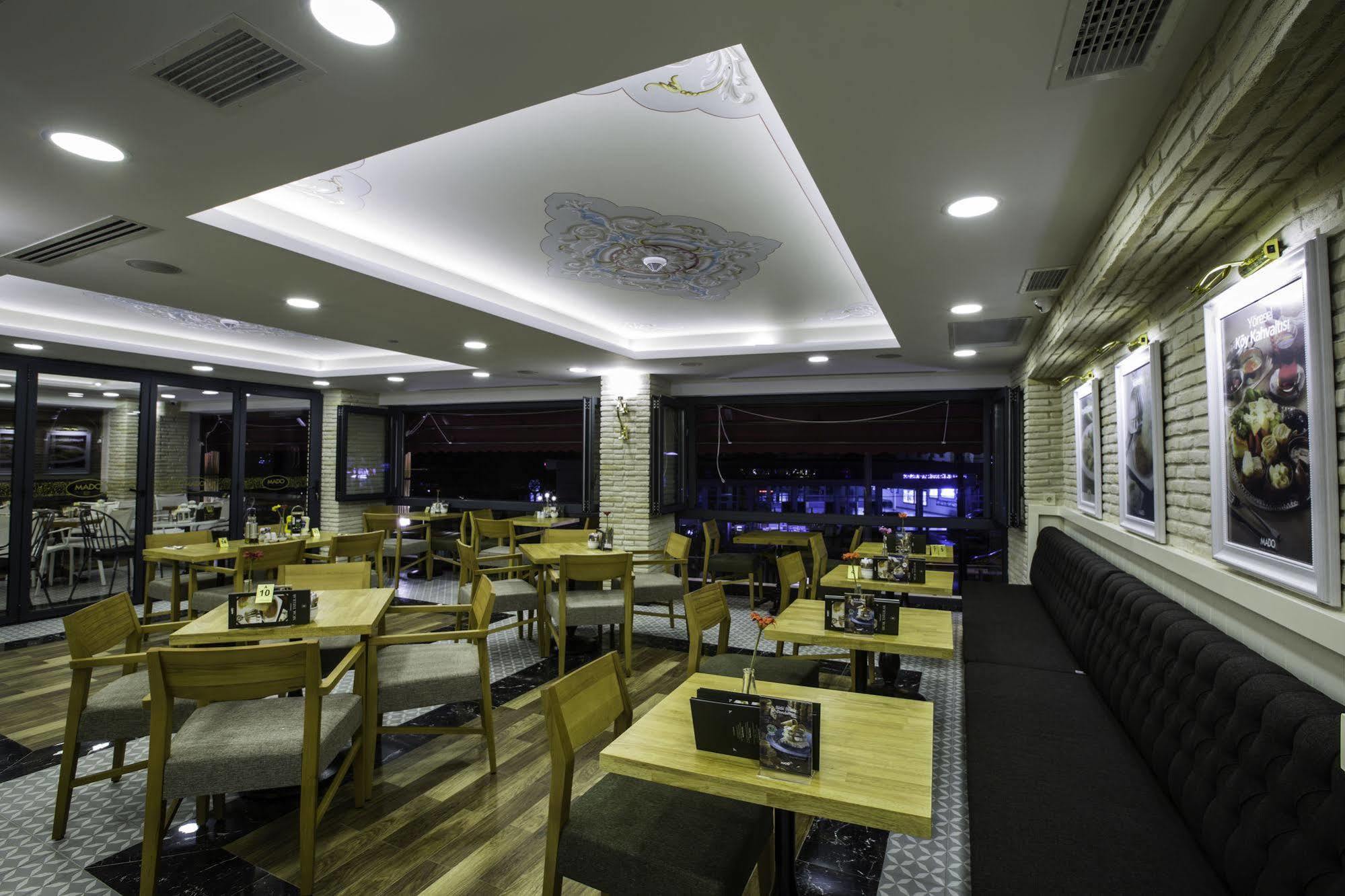 Hotel Phosphorion Istanbul Exterior foto Restaurant in Belgrade
