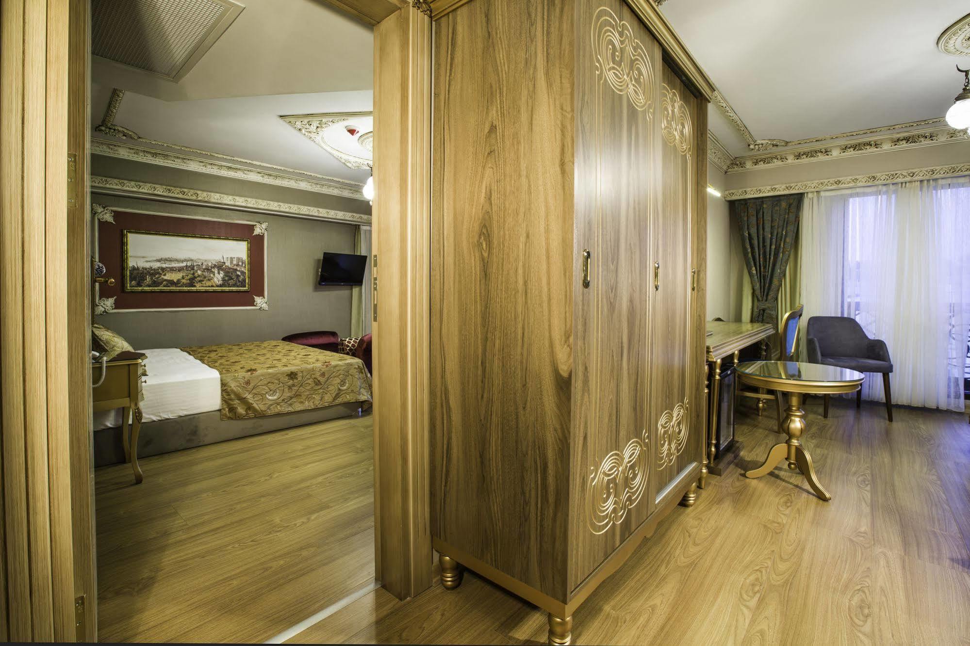 Hotel Phosphorion Istanbul Exterior foto A room at the hotel