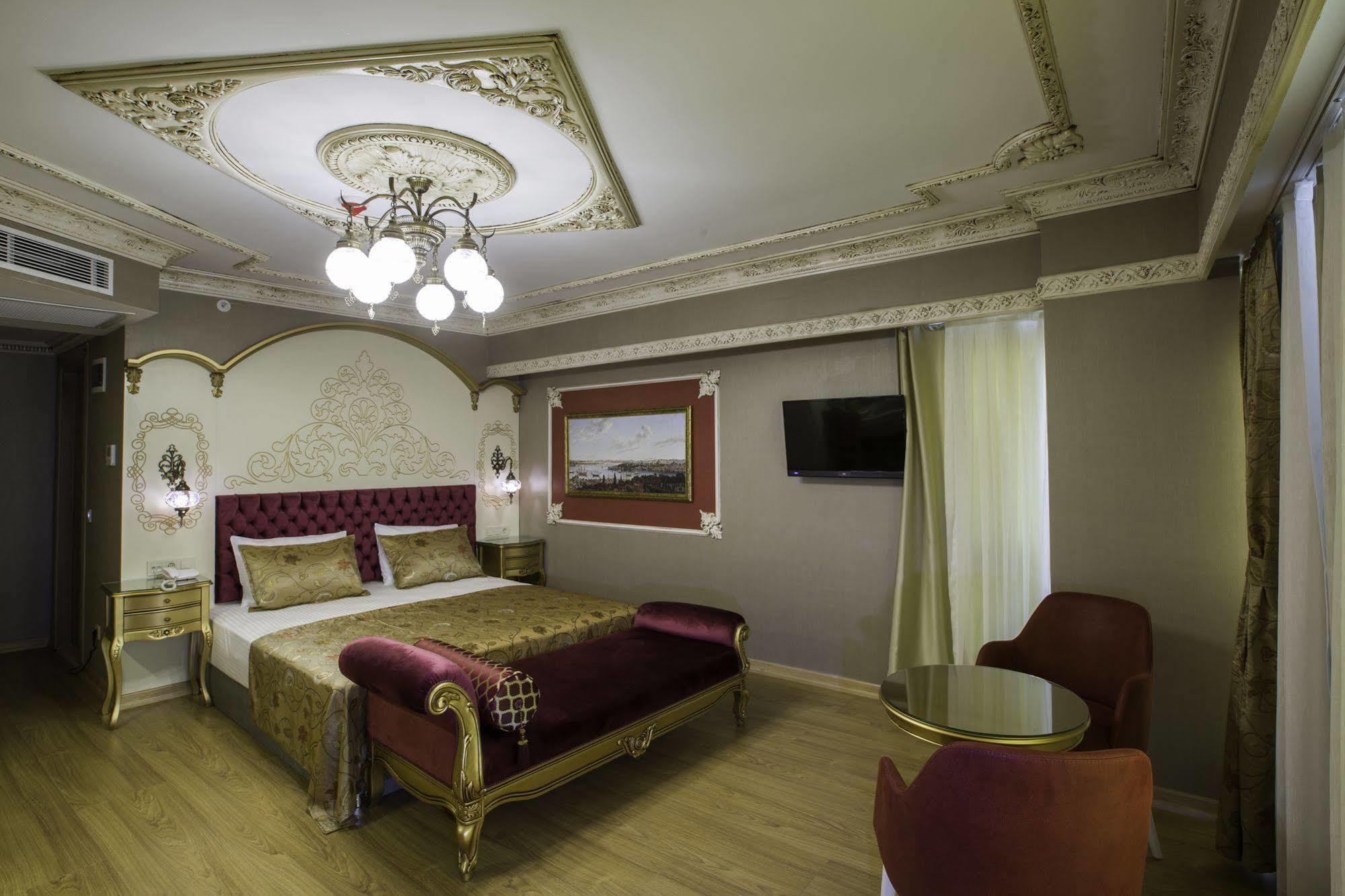 Hotel Phosphorion Istanbul Exterior foto A bedroom in the hotel